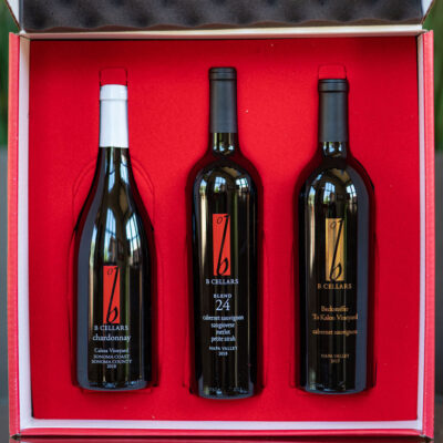 3 Bottle Red Gift Box - Inside View